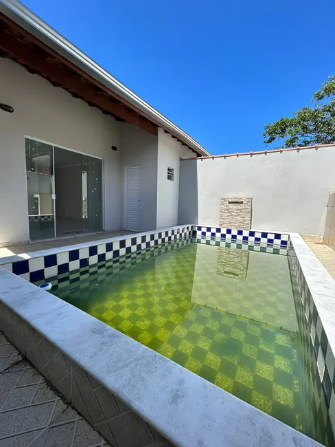 Foto 8 de Casa com 2 quartos à venda, 150m2 em Itanhaem - SP