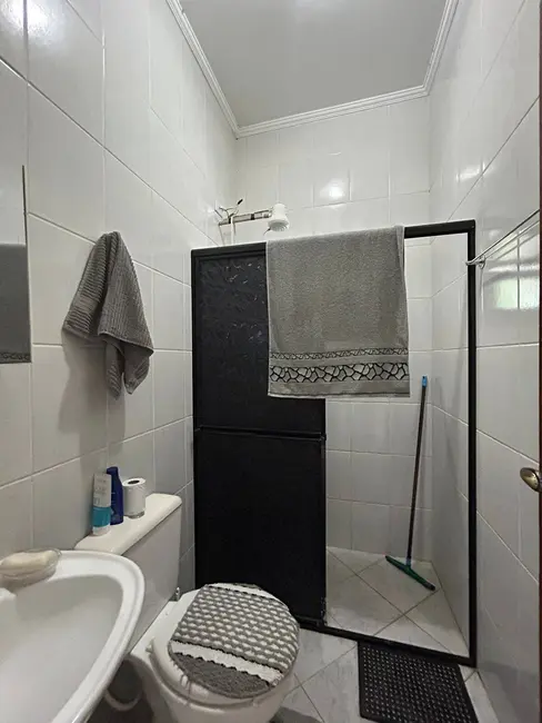 Foto 8 de Casa com 2 quartos à venda, 130m2 em Itanhaem - SP