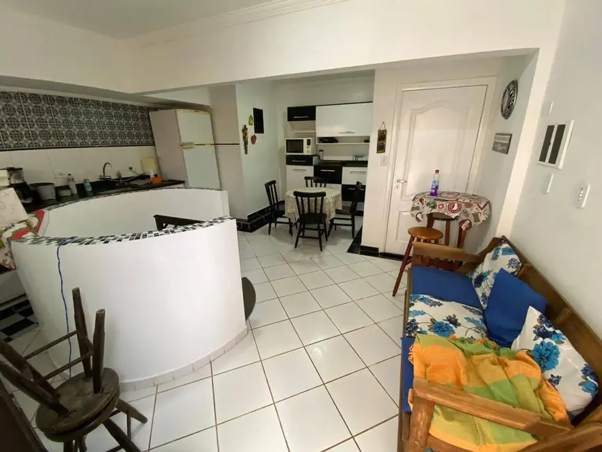 Foto 4 de Casa com 2 quartos à venda, 80m2 em Centro, Mongagua - SP