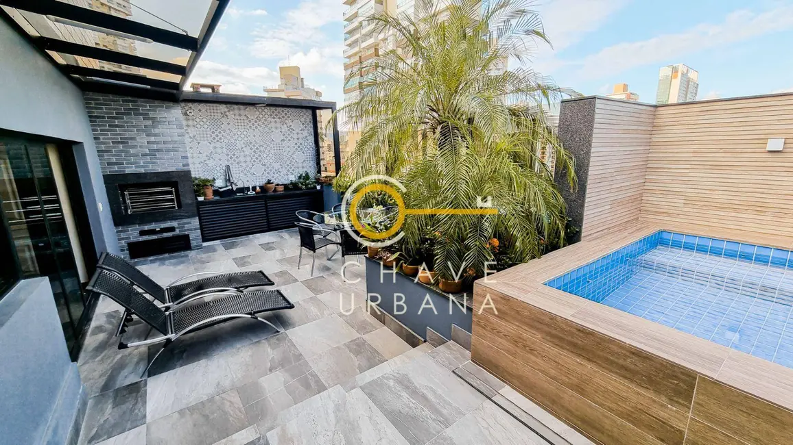 Cobertura com 3 quartos à venda, 310m2 em Gonzaga, Santos - SP - imagem 4 Foto 4 de Cobertura com 3 quartos à venda, 310m2 em Gonzaga, Santos - SP