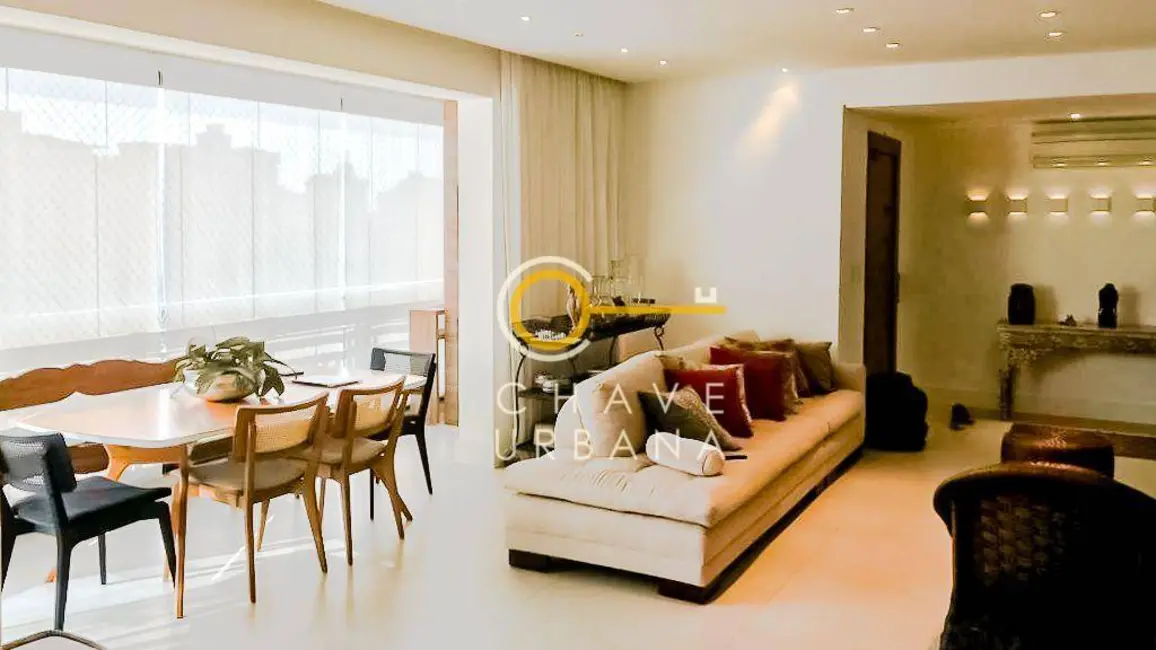 Apartamento com 3 quartos à venda, 179m2 em Gonzaga, Santos - SP - imagem 3 Foto 3 de Apartamento com 3 quartos à venda, 179m2 em Gonzaga, Santos - SP