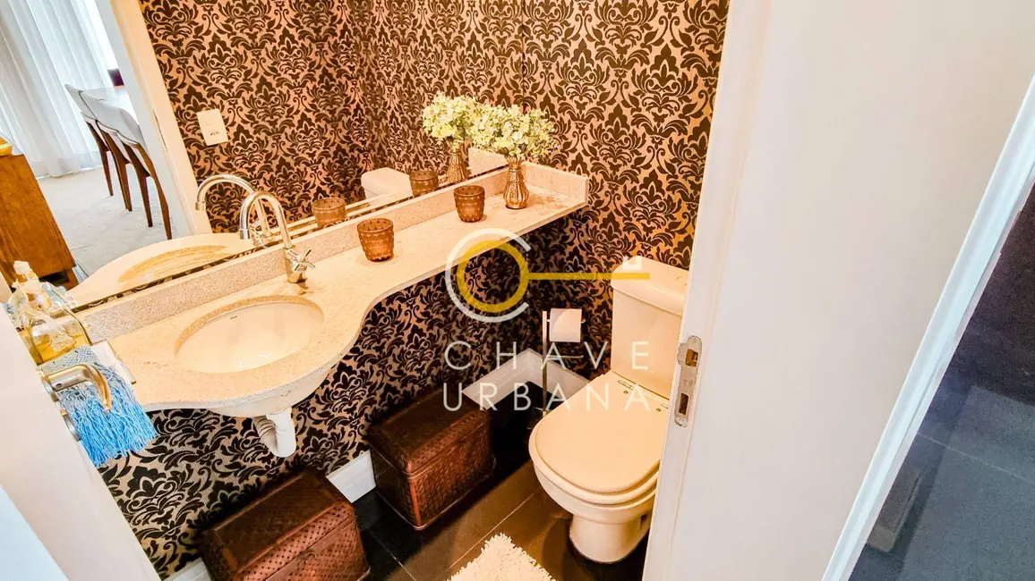 Foto 7 de Apartamento com 4 quartos à venda, 255m2 em Santos - SP