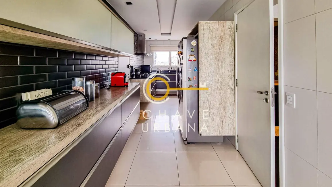 Foto 8 de Apartamento com 4 quartos à venda, 255m2 em Santos - SP