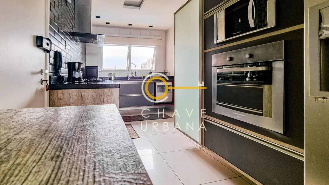 Foto 9 de Apartamento com 4 quartos à venda, 255m2 em Santos - SP