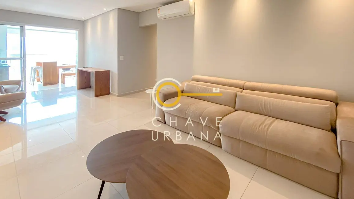 Apartamento com 4 quartos para alugar, 240m2 em Boqueirão, Santos - SP - imagem 4 Foto 4 de Apartamento com 4 quartos para alugar, 240m2 em Boqueirão, Santos - SP