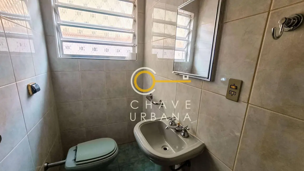 Sobrado com 5 quartos à venda, 335m2 em Gonzaga, Santos - SP - imagem 3 Foto 3 de Sobrado com 5 quartos à venda, 335m2 em Gonzaga, Santos - SP