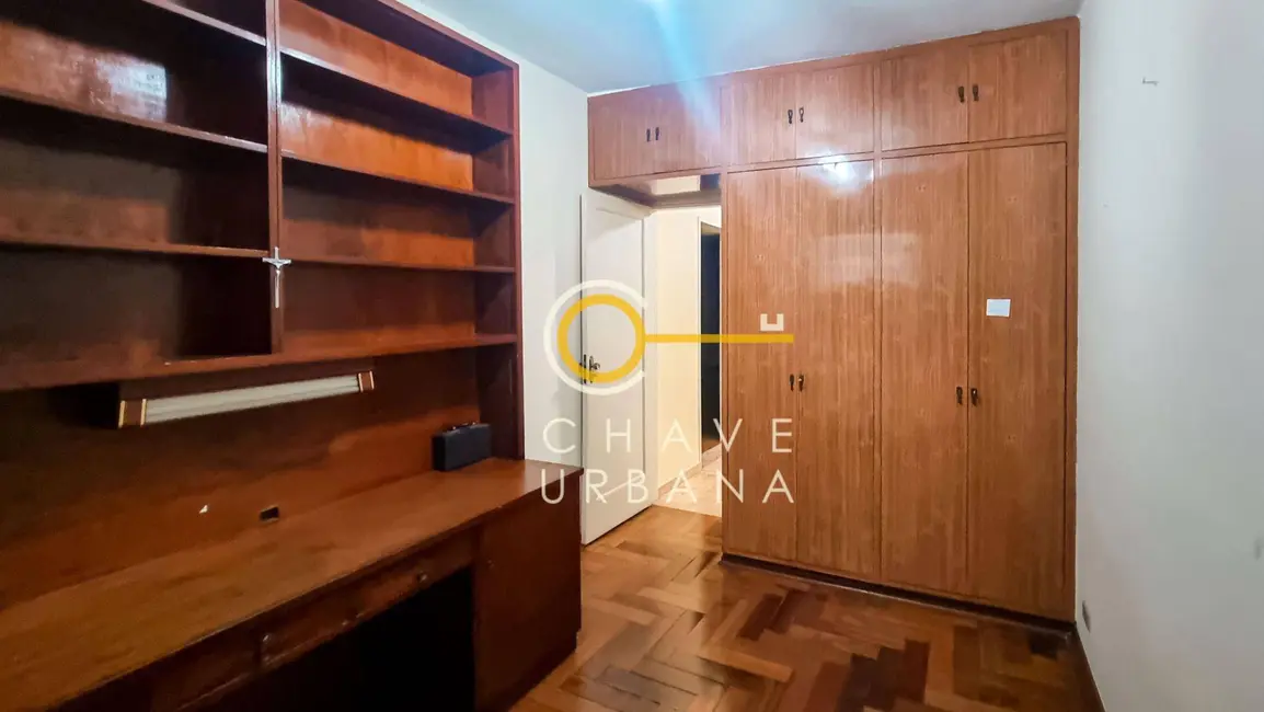 Sobrado com 5 quartos à venda, 335m2 em Gonzaga, Santos - SP - imagem 7 Foto 7 de Sobrado com 5 quartos à venda, 335m2 em Gonzaga, Santos - SP