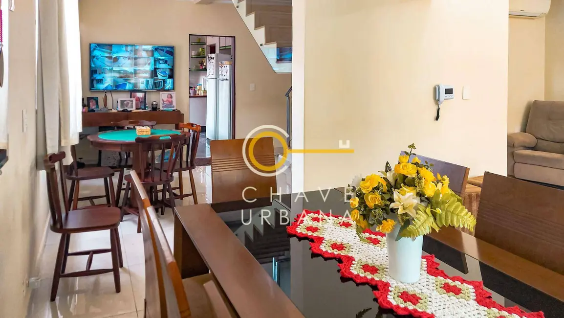 Foto 5 de Sobrado com 4 quartos à venda, 300m2 em Vila Voturua, Sao Vicente - SP