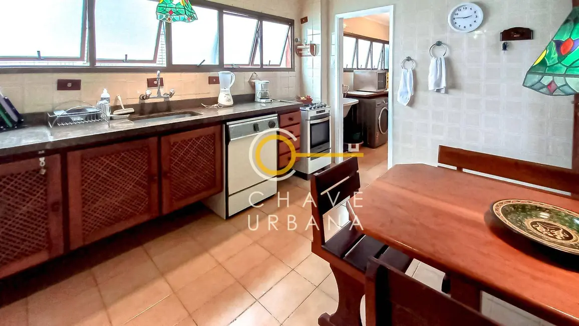 Apartamento com 2 quartos para alugar, 110m2 em Aparecida, Santos - SP - imagem 8 Foto 8 de Apartamento com 2 quartos para alugar, 110m2 em Aparecida, Santos - SP