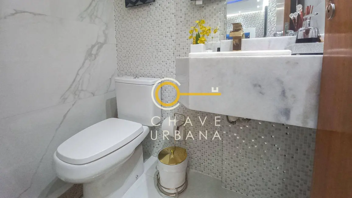 Foto 8 de Casa com 3 quartos à venda, 250m2 em Ponta da Praia, Santos - SP