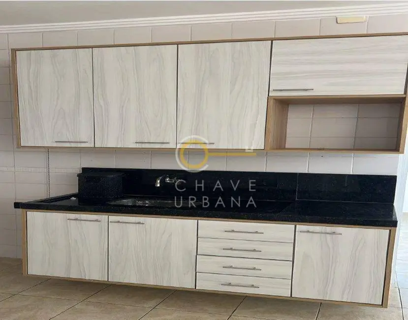 Apartamento com 2 quartos para alugar, 70m2 em Gonzaga, Santos - SP - imagem 5 Foto 5 de Apartamento com 2 quartos para alugar, 70m2 em Gonzaga, Santos - SP