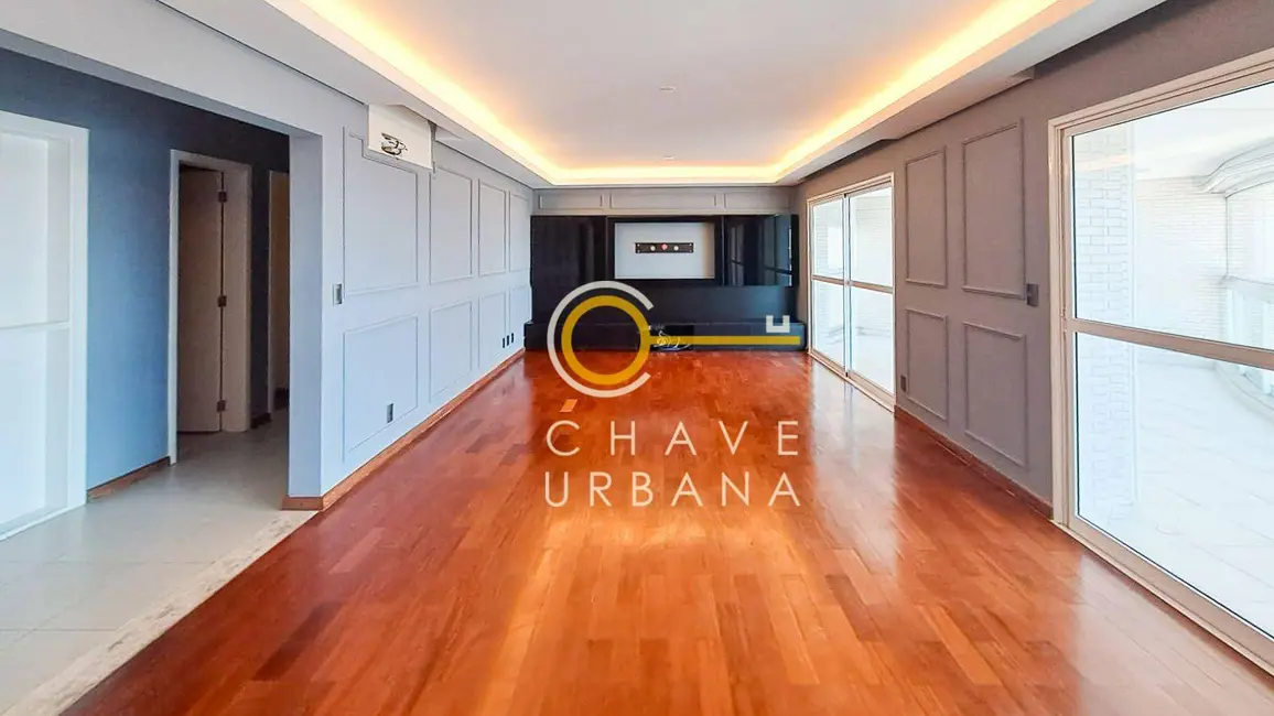Apartamento com 4 quartos para alugar, 275m2 em Embaré, Santos - SP - imagem 5 Foto 5 de Apartamento com 4 quartos para alugar, 275m2 em Embaré, Santos - SP