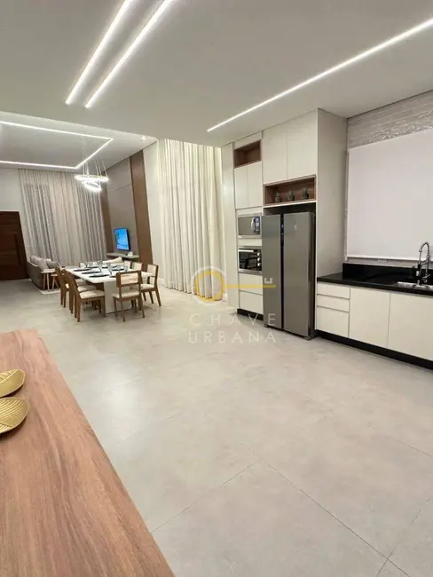 Foto 9 de Casa de Condomínio com 4 quartos à venda, 258m2 em Bertioga - SP