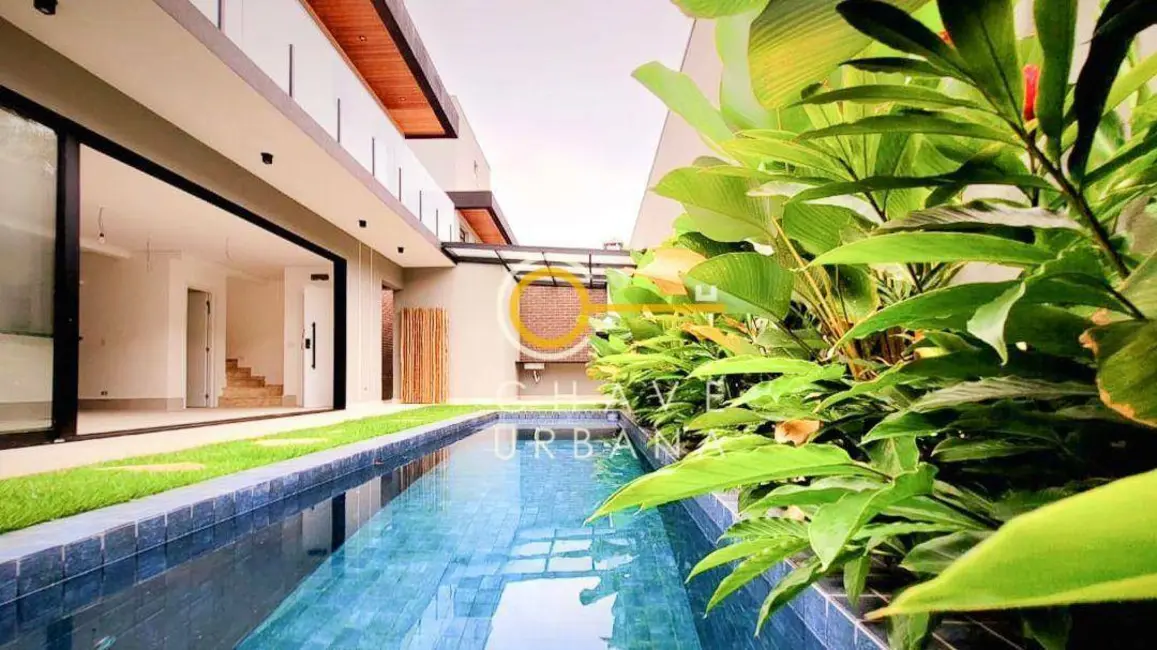 Foto 2 de Casa de Condomínio com 3 quartos à venda, 180m2 em Sao Sebastiao - SP