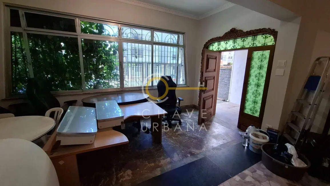 Casa com 3 quartos para alugar, 289m2 em Gonzaga, Santos - SP - imagem 7 Foto 7 de Casa com 3 quartos para alugar, 289m2 em Gonzaga, Santos - SP