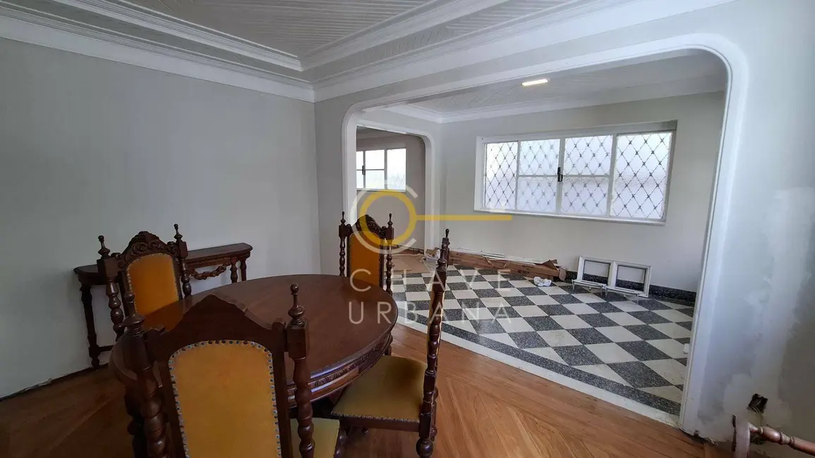 Casa com 2 quartos para alugar, 295m2 em Gonzaga, Santos - SP - imagem 7 Foto 7 de Casa com 2 quartos para alugar, 295m2 em Gonzaga, Santos - SP