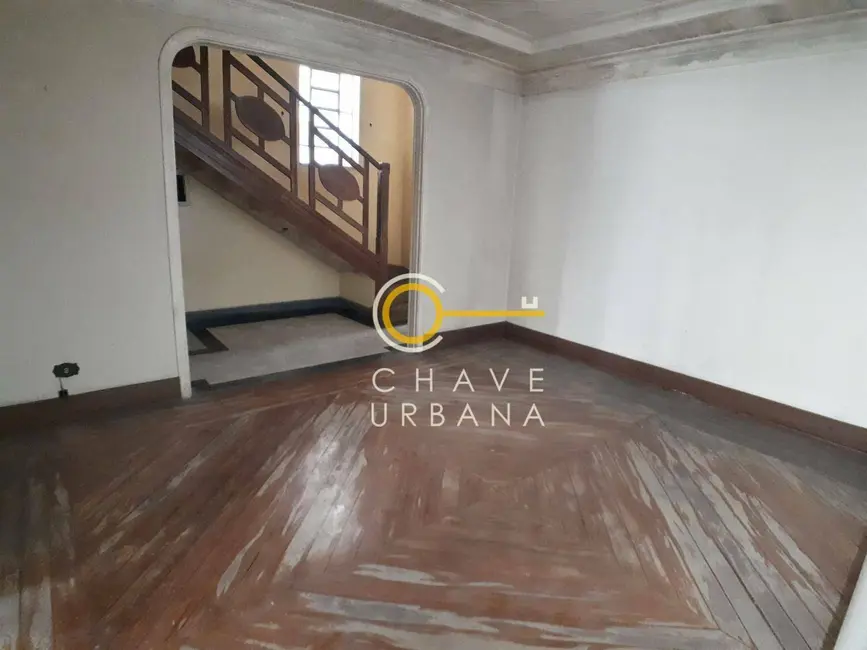 Casa com 3 quartos para alugar, 295m2 em Gonzaga, Santos - SP - imagem 4 Foto 4 de Casa com 3 quartos para alugar, 295m2 em Gonzaga, Santos - SP