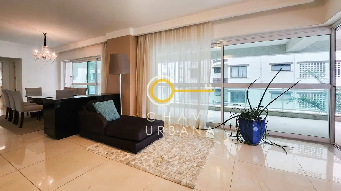 Apartamento com 4 quartos à venda e para alugar, 493m2 em Gonzaga, Santos - SP - imagem 7 Foto 7 de Apartamento com 4 quartos à venda e para alugar, 493m2 em Gonzaga, Santos - SP