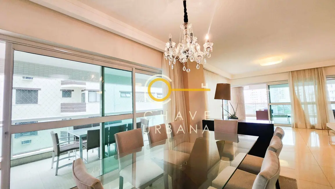 Apartamento com 4 quartos à venda e para alugar, 493m2 em Gonzaga, Santos - SP - imagem 4 Foto 4 de Apartamento com 4 quartos à venda e para alugar, 493m2 em Gonzaga, Santos - SP