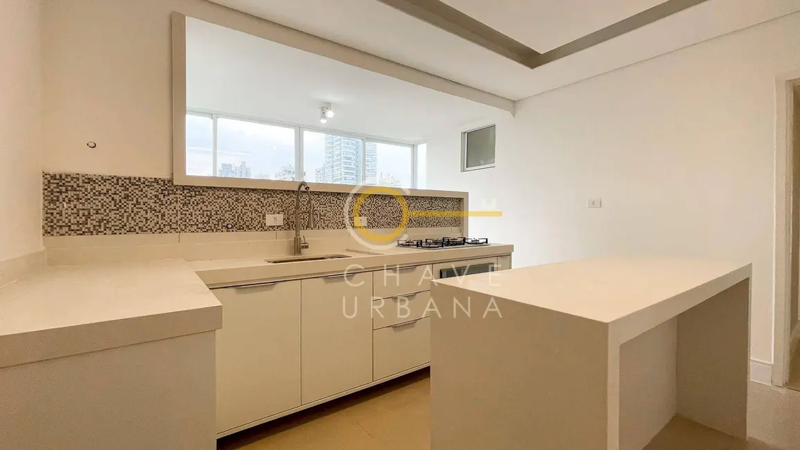 Apartamento com 2 quartos para alugar, 156m2 em Aparecida, Santos - SP - imagem 8 Foto 8 de Apartamento com 2 quartos para alugar, 156m2 em Aparecida, Santos - SP