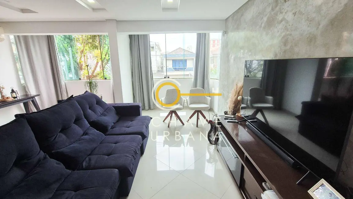 Foto 4 de Casa com 4 quartos à venda, 318m2 em Embaré, Santos - SP