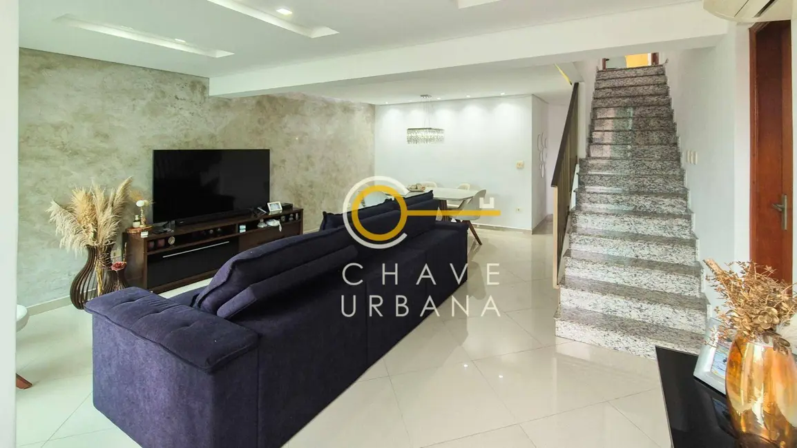 Foto 2 de Casa com 4 quartos à venda, 318m2 em Embaré, Santos - SP
