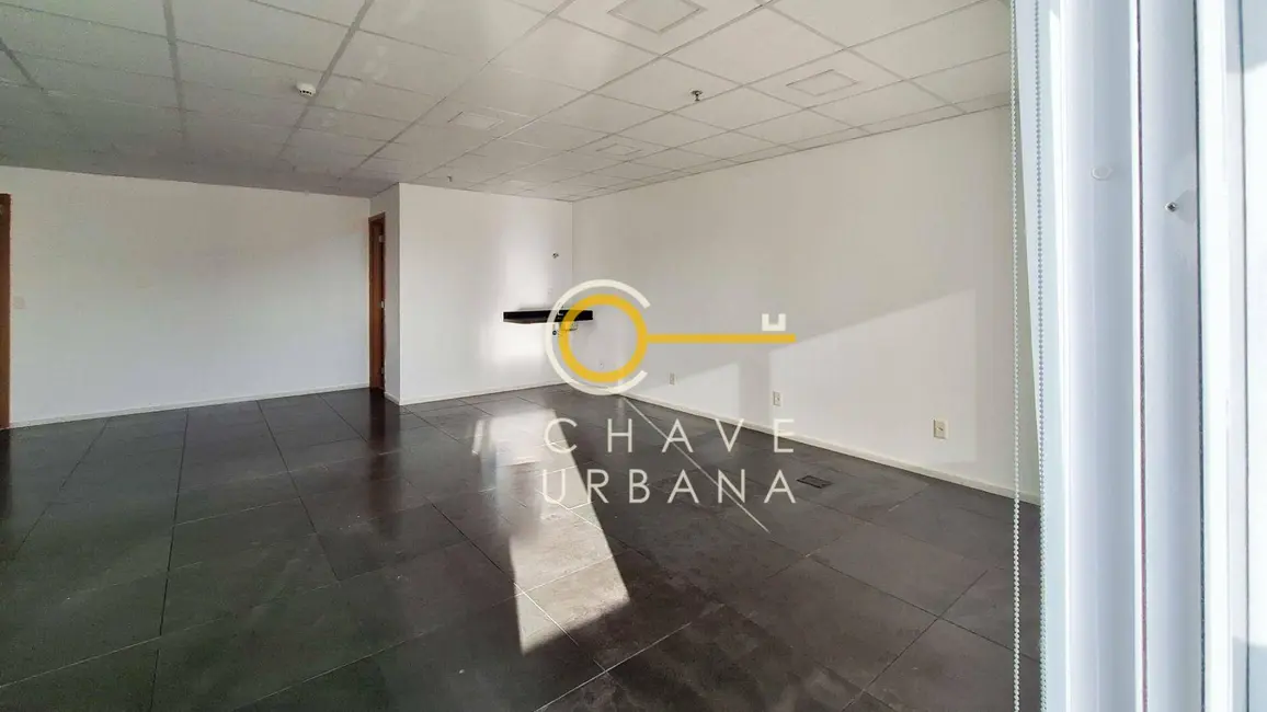 Sala Comercial à venda e para alugar, 60m2 em Centro, Santos - SP - imagem 6 Foto 6 de Sala Comercial à venda e para alugar, 60m2 em Centro, Santos - SP