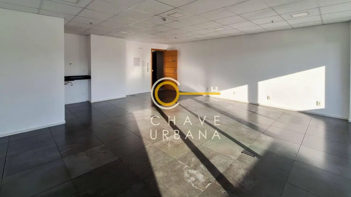 Sala Comercial à venda e para alugar, 60m2 em Centro, Santos - SP - imagem 3 Foto 3 de Sala Comercial à venda e para alugar, 60m2 em Centro, Santos - SP