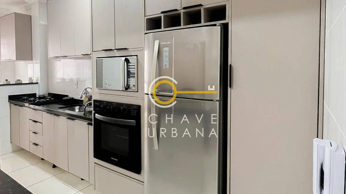 Foto 2 de Apartamento com 2 quartos à venda, 70m2 em Aviação, Praia Grande - SP