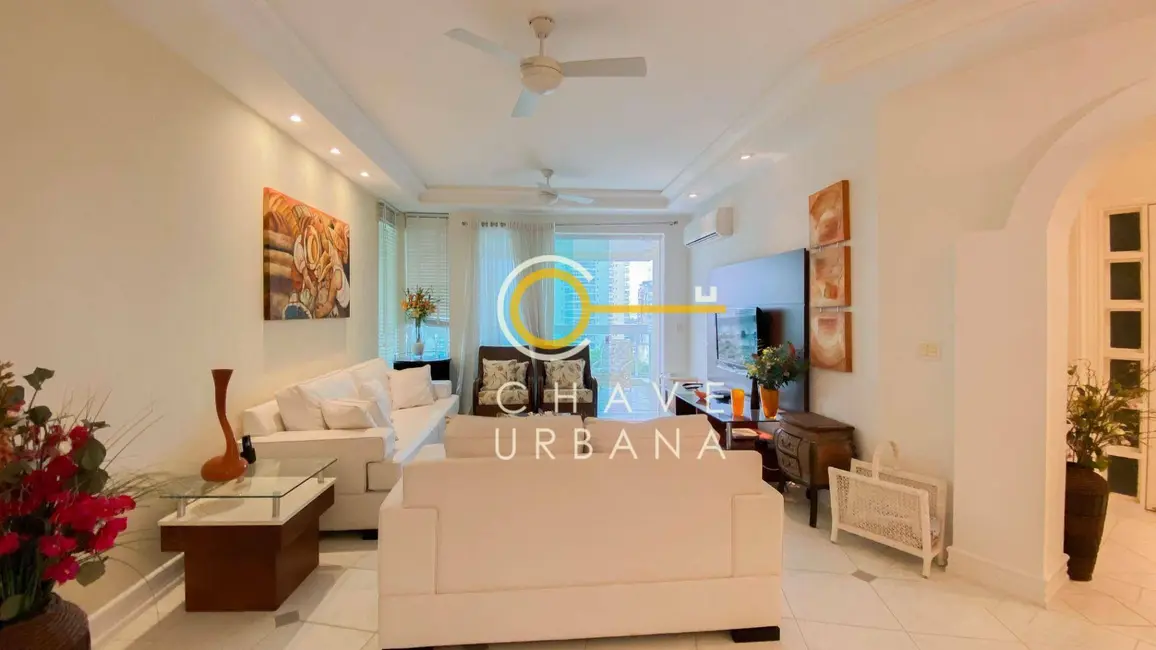 Foto 6 de Apartamento com 3 quartos à venda, 164m2 em Guaruja - SP