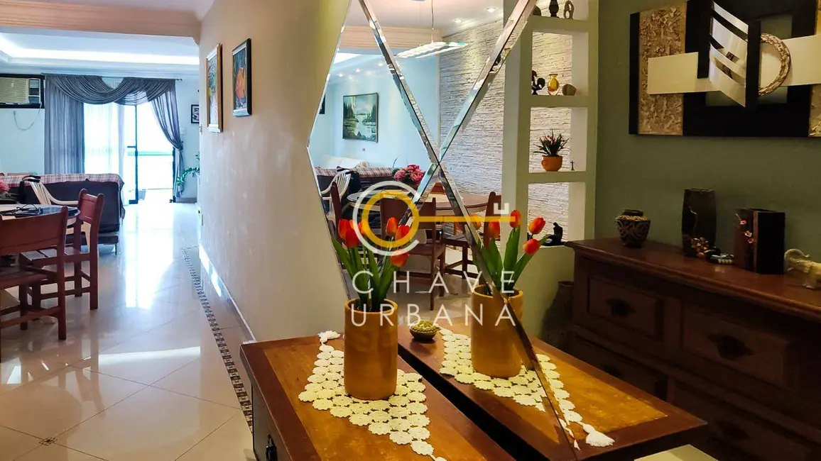 Apartamento com 3 quartos à venda, 216m2 em Embaré, Santos - SP - imagem 3 Foto 3 de Apartamento com 3 quartos à venda, 216m2 em Embaré, Santos - SP