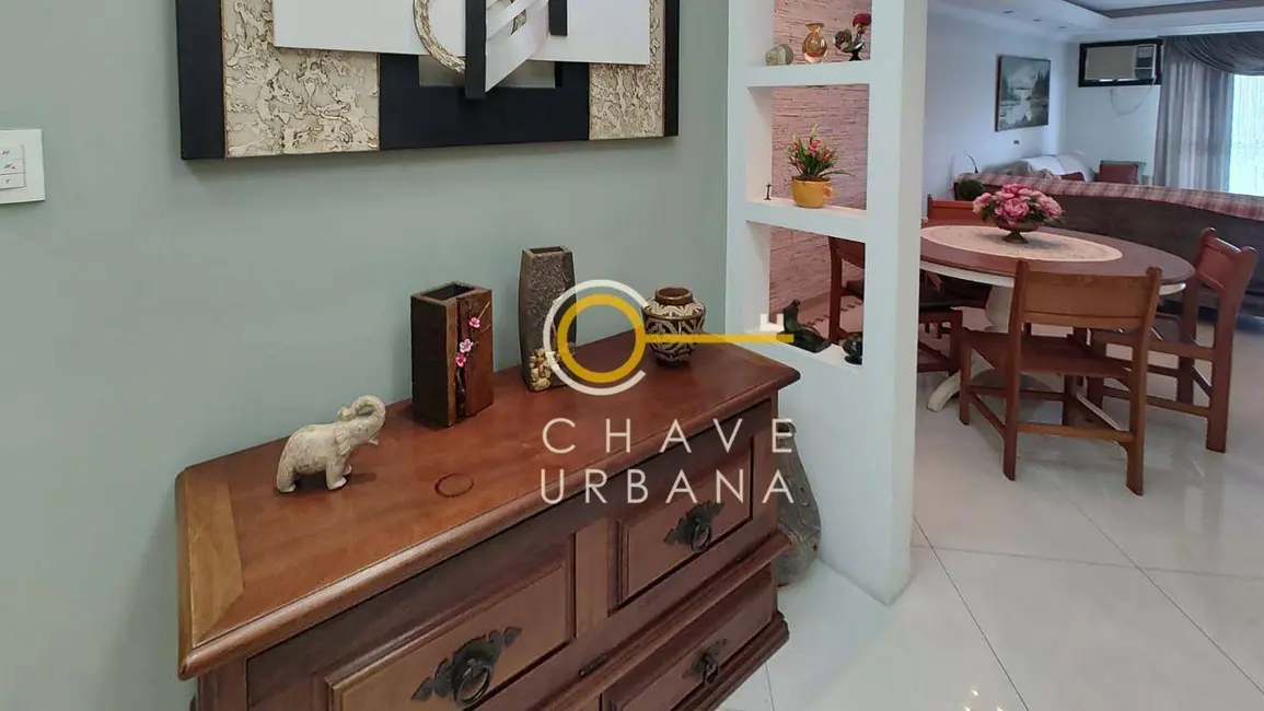 Apartamento com 3 quartos à venda, 216m2 em Embaré, Santos - SP - imagem 6 Foto 6 de Apartamento com 3 quartos à venda, 216m2 em Embaré, Santos - SP
