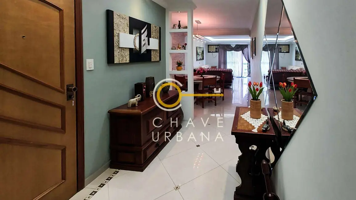 Apartamento com 3 quartos à venda, 216m2 em Embaré, Santos - SP - imagem 5 Foto 5 de Apartamento com 3 quartos à venda, 216m2 em Embaré, Santos - SP