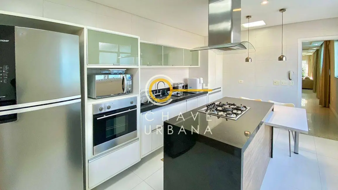 Casa com 3 quartos à venda e para alugar, 300m2 em Embaré, Santos - SP - imagem 7 Foto 7 de Casa com 3 quartos à venda e para alugar, 300m2 em Embaré, Santos - SP