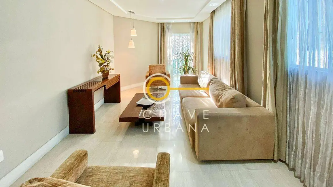 Casa com 3 quartos à venda e para alugar, 300m2 em Embaré, Santos - SP - imagem 6 Foto 6 de Casa com 3 quartos à venda e para alugar, 300m2 em Embaré, Santos - SP