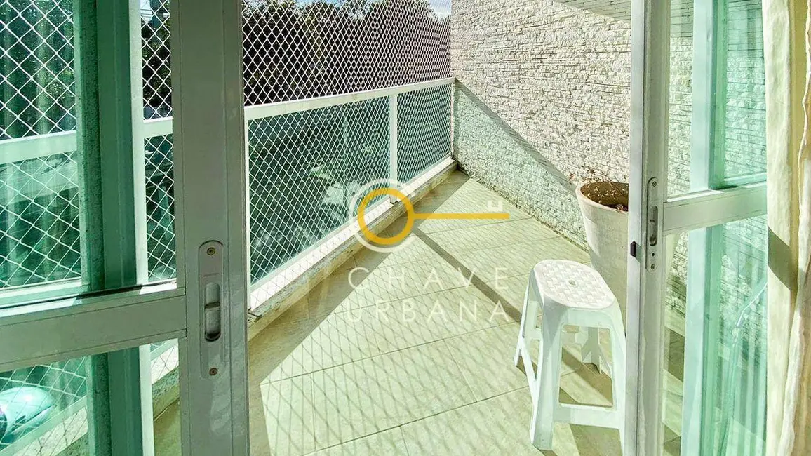 Casa com 3 quartos à venda e para alugar, 300m2 em Embaré, Santos - SP - imagem 5 Foto 5 de Casa com 3 quartos à venda e para alugar, 300m2 em Embaré, Santos - SP