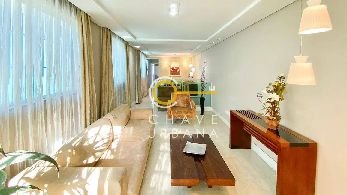 Foto 1 de Casa com 3 quartos à venda e para alugar, 300m2 em Embaré, Santos - SP