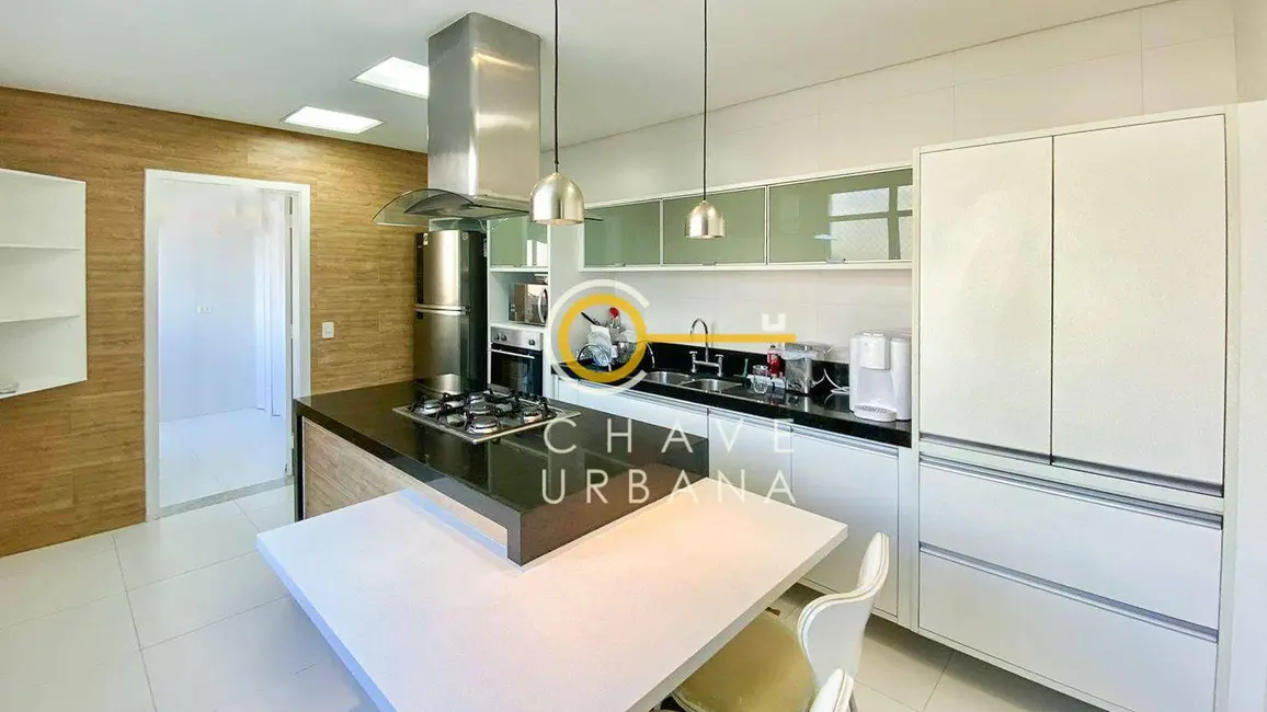 Casa com 3 quartos à venda e para alugar, 300m2 em Embaré, Santos - SP - imagem 9 Foto 9 de Casa com 3 quartos à venda e para alugar, 300m2 em Embaré, Santos - SP