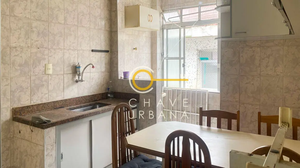 Foto 2 de Apartamento com 2 quartos à venda, 74m2 em Embaré, Santos - SP
