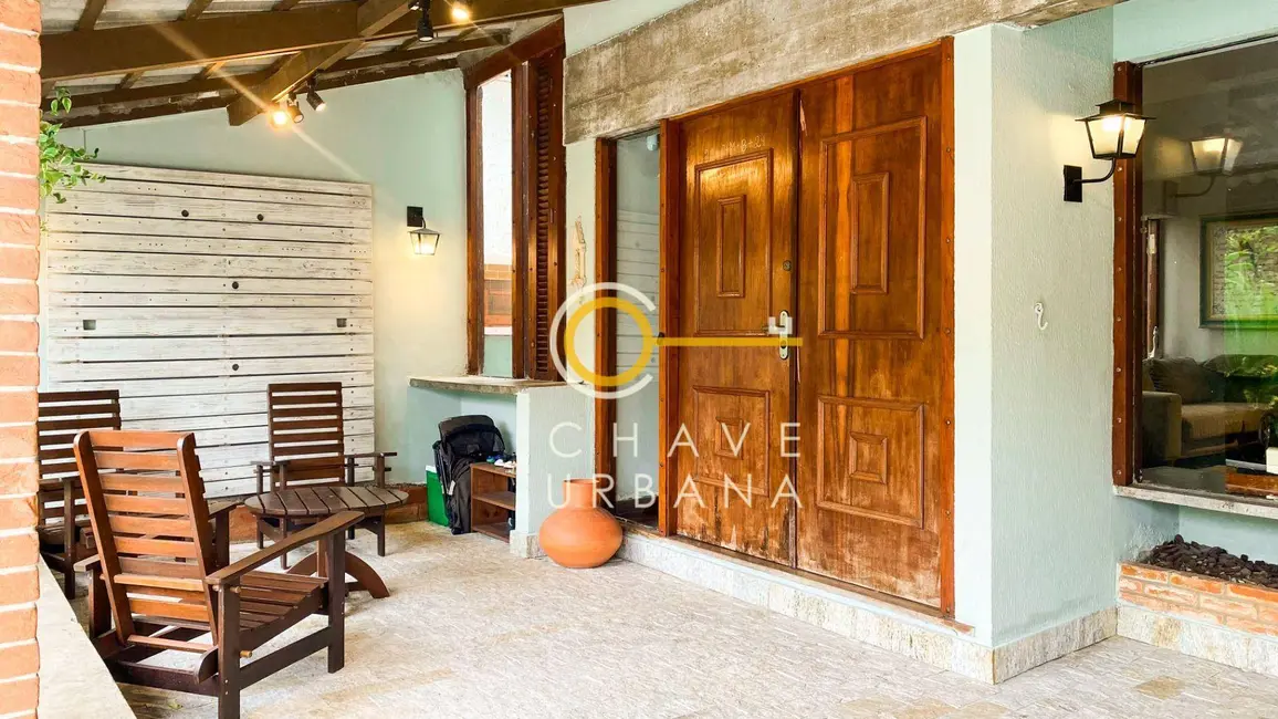 Foto 2 de Sobrado com 3 quartos à venda, 350m2 em Marapé, Santos - SP