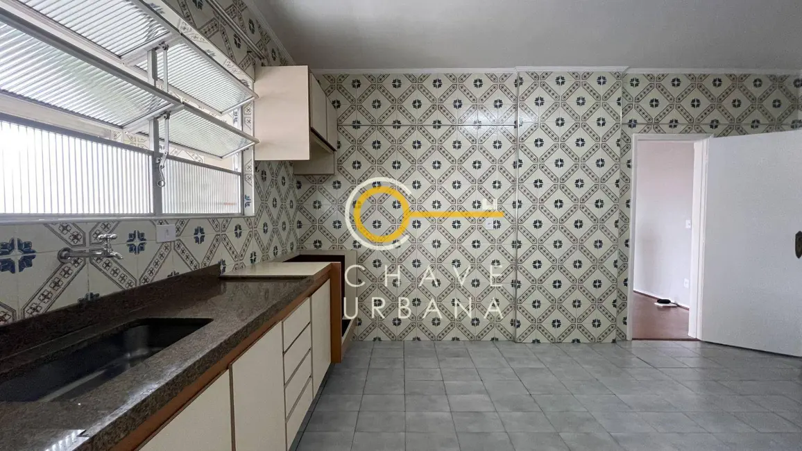 Apartamento com 2 quartos para alugar, 115m2 em Gonzaga, Santos - SP - imagem 8 Foto 8 de Apartamento com 2 quartos para alugar, 115m2 em Gonzaga, Santos - SP