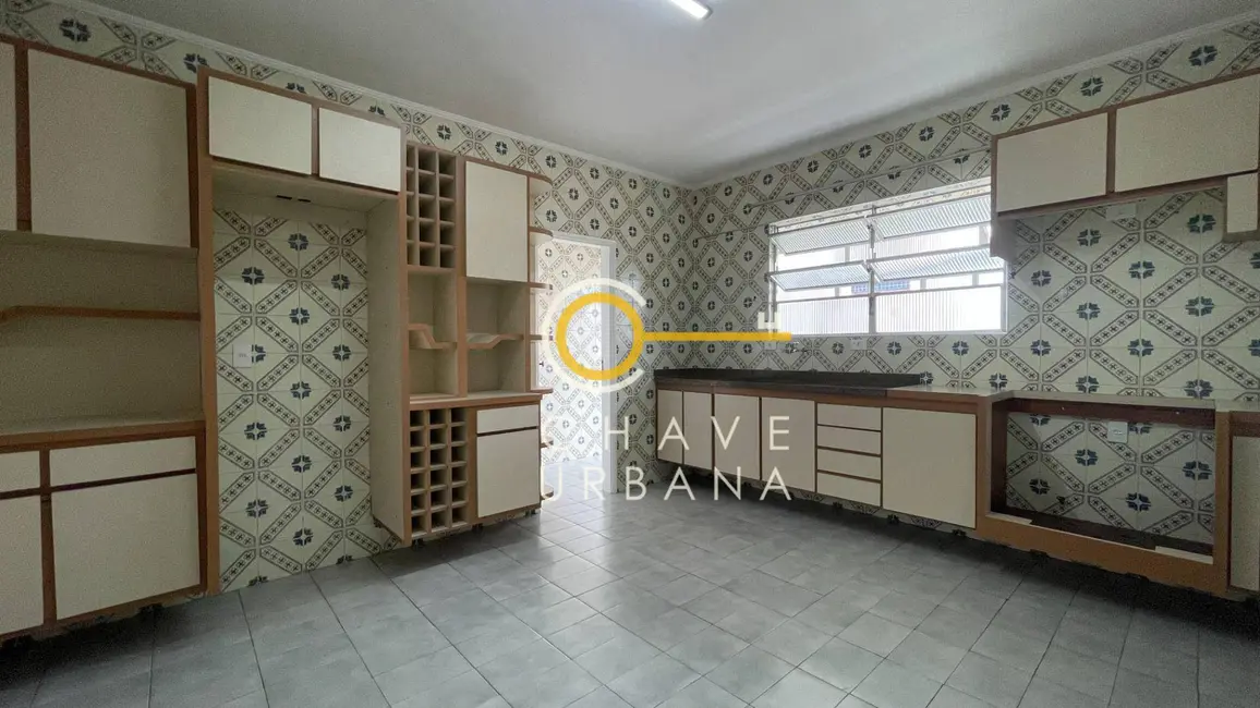 Apartamento com 2 quartos para alugar, 115m2 em Gonzaga, Santos - SP - imagem 5 Foto 5 de Apartamento com 2 quartos para alugar, 115m2 em Gonzaga, Santos - SP