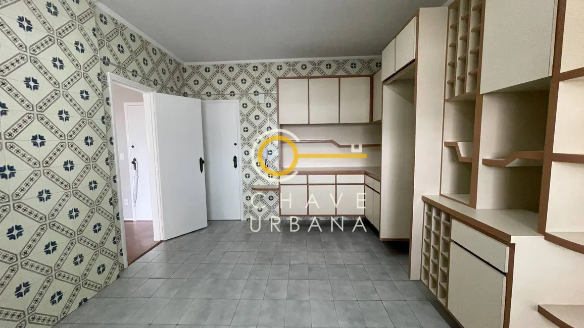 Apartamento com 2 quartos para alugar, 115m2 em Gonzaga, Santos - SP - imagem 9 Foto 9 de Apartamento com 2 quartos para alugar, 115m2 em Gonzaga, Santos - SP