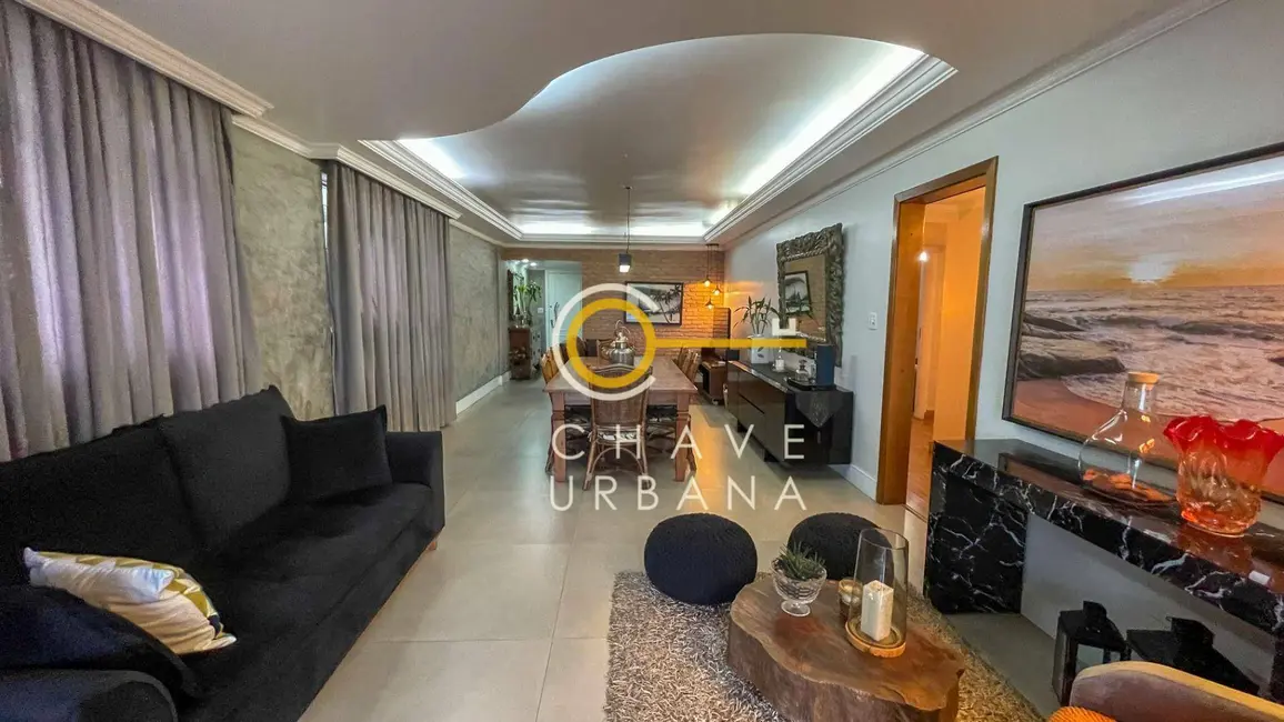 Apartamento com 3 quartos à venda, 161m2 em Gonzaga, Santos - SP - imagem 2 Foto 2 de Apartamento com 3 quartos à venda, 161m2 em Gonzaga, Santos - SP