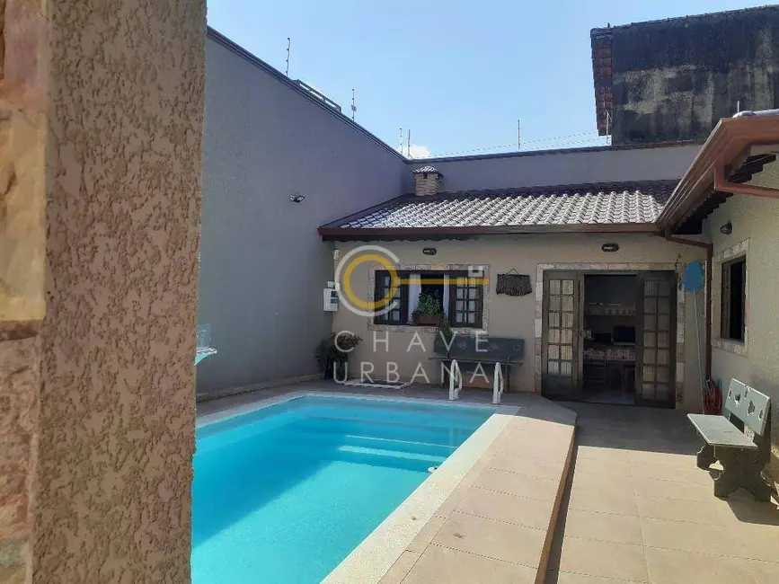 Foto 2 de Sobrado com 5 quartos à venda, 377m2 em Centro, Peruibe - SP