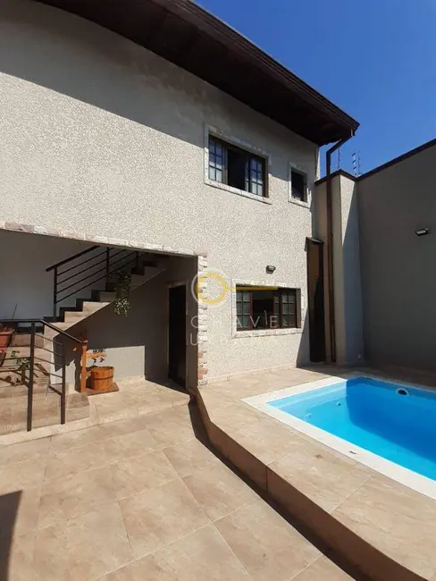 Foto 1 de Sobrado com 5 quartos à venda, 377m2 em Centro, Peruibe - SP