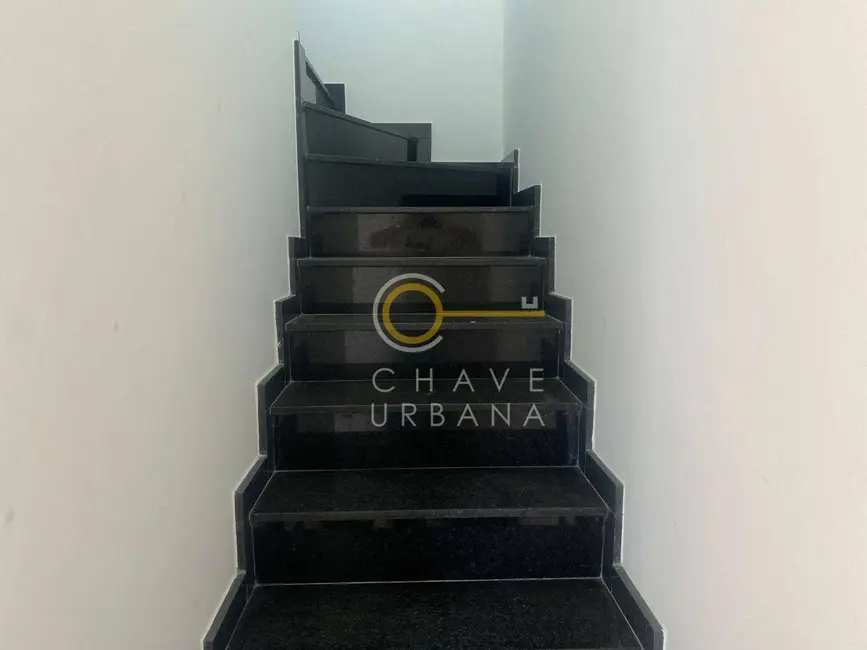 Casa de Condomínio com 2 quartos à venda, 97m2 em Embaré, Santos - SP - imagem 2 Foto 2 de Casa de Condomínio com 2 quartos à venda, 97m2 em Embaré, Santos - SP