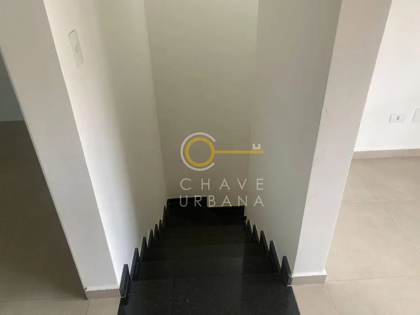 Foto 1 de Casa de Condomínio com 2 quartos à venda, 107m2 em Encruzilhada, Santos - SP