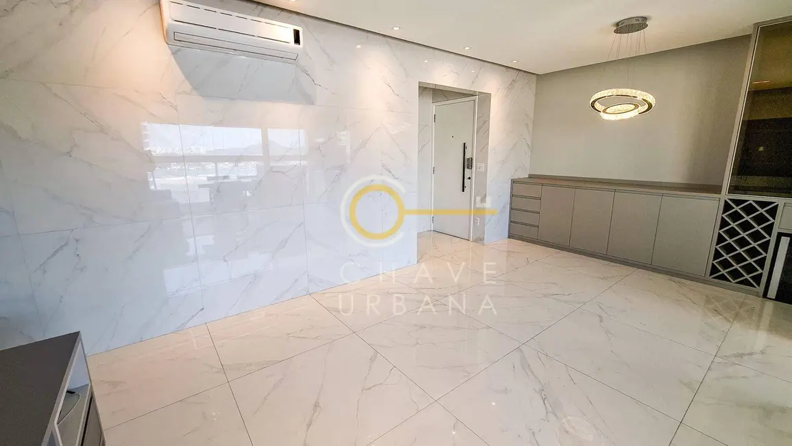 Foto 7 de Apartamento com 3 quartos para alugar, 111m2 em Ponta da Praia, Santos - SP