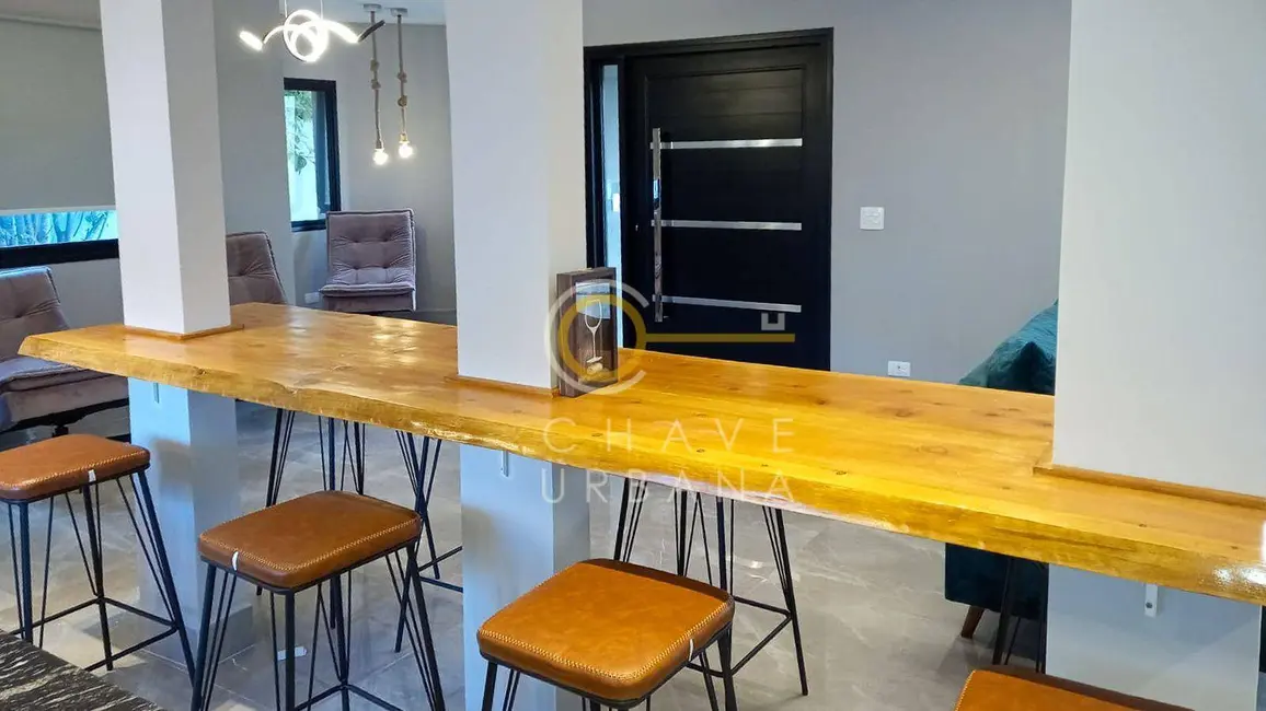 Foto 4 de Casa de Condomínio com 4 quartos à venda, 1500m2 em Campos Do Jordao - SP